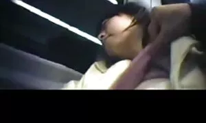 کودک از نزدیک بدن زیبا و گربه خود کانال تلگرامی فیلم های سینمایی سکسی را نوازش می کند